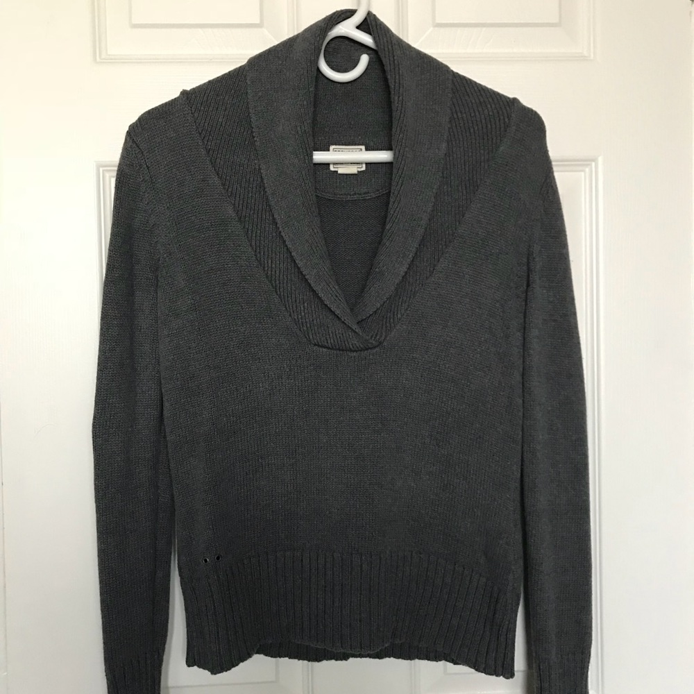 🌿 Charcoal gray knit sweater 🌿